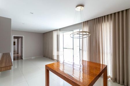 Sala de apartamento para alugar com 4 quartos, 120m² em Caiçaras, Belo Horizonte