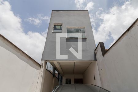 Casa para alugar com 100m², 3 quartos e 2 vagasFachada