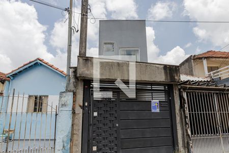 Casa para alugar com 100m², 3 quartos e 2 vagasFachada