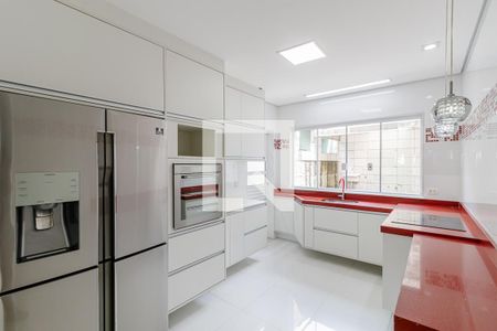 Casa para alugar com 100m², 3 quartos e 2 vagasCozinha