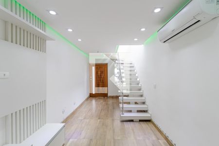 Sala de casa para alugar com 3 quartos, 100m² em Cursino, São Paulo