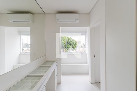 Casa para alugar com 100m², 3 quartos e 2 vagasSuíte 1