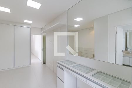 Casa para alugar com 100m², 3 quartos e 2 vagasSuíte 1