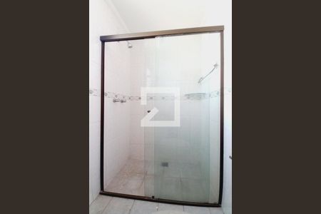 Banheiro de apartamento à venda com 2 quartos, 58m² em Cambuí, Campinas