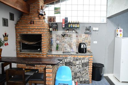 Casa de condomínio à venda com 112m², 2 quartos e 1 vagaQuintal