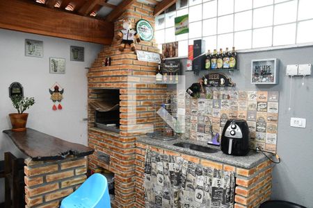 Casa de condomínio à venda com 112m², 2 quartos e 1 vagaQuintal