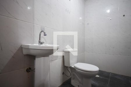 Banheiro de apartamento para alugar com 1 quarto, 45m² em Jardim Pedro Goncalves, Taboão da Serra