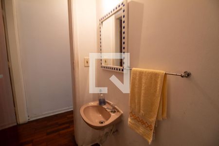 Casa à venda com 168m², 4 quartos e 2 vagasLavabo