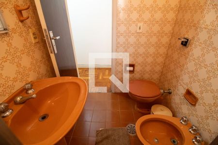 Casa à venda com 168m², 4 quartos e 2 vagasBanheiro