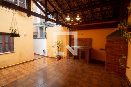 Casa à venda com 168m², 4 quartos e 2 vagasQuintal