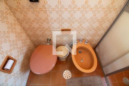 Casa à venda com 168m², 4 quartos e 2 vagasBanheiro