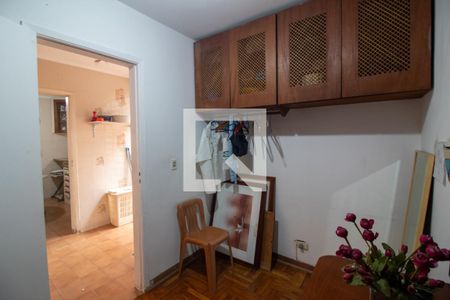 Casa à venda com 168m², 4 quartos e 2 vagasQuarto de Serviço