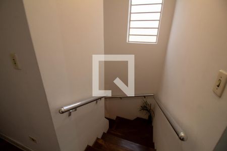 Escada de casa à venda com 4 quartos, 168m² em Parque Colonial, São Paulo