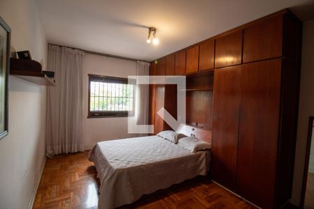 Casa à venda com 168m², 4 quartos e 2 vagasQuarto 3 - Suíte