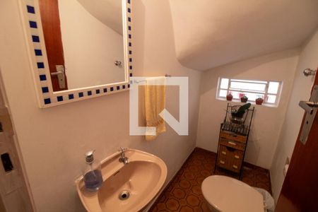 Casa à venda com 168m², 4 quartos e 2 vagasLavabo