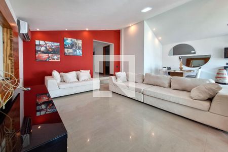 Sala de casa à venda com 3 quartos, 853m² em Camboinhas, Niterói
