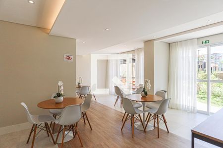 Apartamento para alugar com 60m², 2 quartos e 1 vaga Apartamento para alugar com 60m², 2 quartos e 1 vagaÁrea comum - Salão de festas