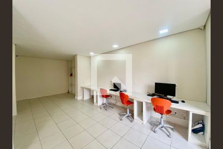 Apartamento à venda com 98m², 3 quartos e 2 vagasLan House