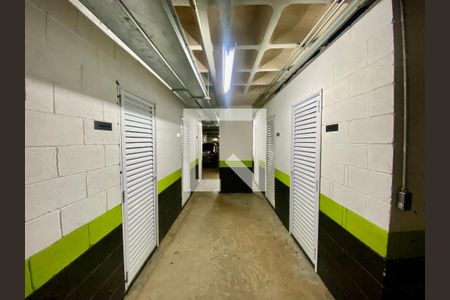 Apartamento à venda com 98m², 3 quartos e 2 vagasDepósitos