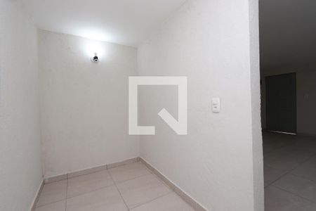 Escritório de kitnet/studio para alugar com 1 quarto, 30m² em Cidade São Mateus, São Paulo