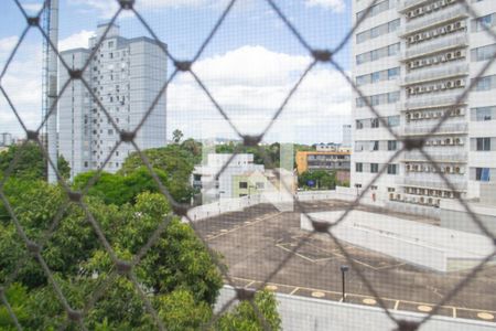 Sala / vista de apartamento à venda com 2 quartos, 73m² em Centro Histórico, Porto Alegre