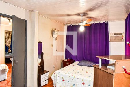 Suíte de casa à venda com 5 quartos, 200m² em Costa E Silva, Porto Alegre