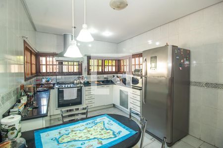 Casa à venda com 363m², 5 quartos e 2 vagasCozinha