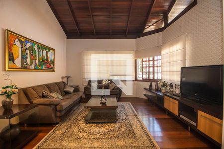 Sala de casa à venda com 5 quartos, 363m² em Camaquã, Porto Alegre