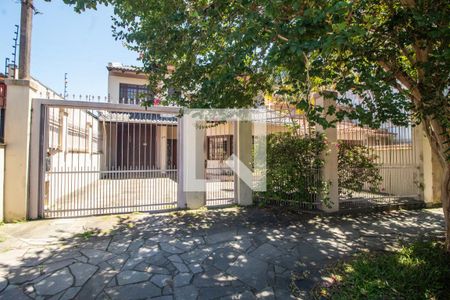 Casa à venda com 363m², 5 quartos e 2 vagasFachada