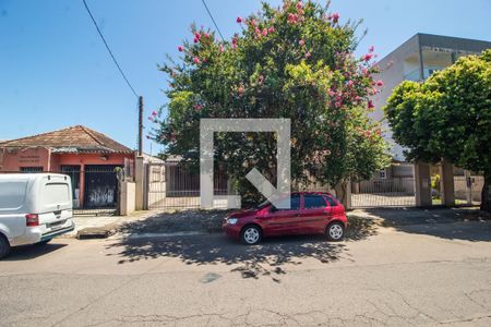 Casa à venda com 363m², 5 quartos e 2 vagasFachada