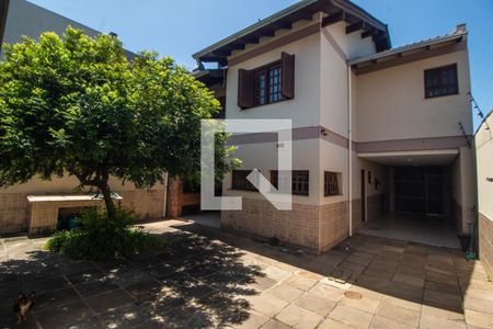 Casa à venda com 363m², 5 quartos e 2 vagasQuintal