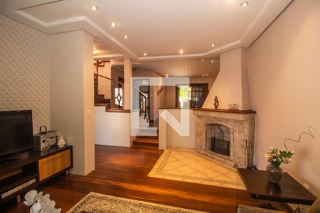 Sala de casa à venda com 5 quartos, 363m² em Camaquã, Porto Alegre