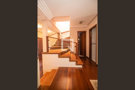 Casa à venda com 363m², 5 quartos e 2 vagasSala