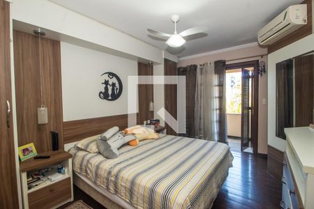 Casa à venda com 363m², 5 quartos e 2 vagasSuite