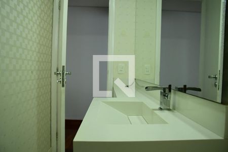 Casa de condomínio para alugar com 582m², 4 quartos e 4 vagasLavabo