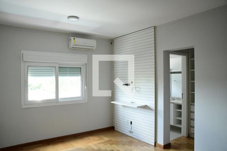 Casa de condomínio para alugar com 582m², 4 quartos e 4 vagasSuíte 3 