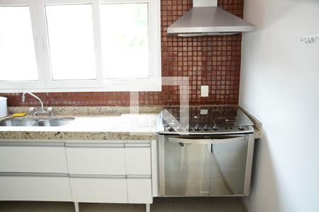 Casa de condomínio para alugar com 582m², 4 quartos e 4 vagasCozinha