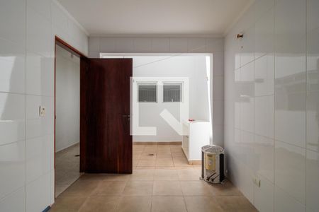 Casa de condomínio à venda com 110m², 3 quartos e 1 vagaÁrea de Serviço