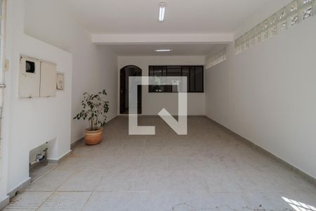 Casa de condomínio à venda com 110m², 3 quartos e 1 vagaGaragem