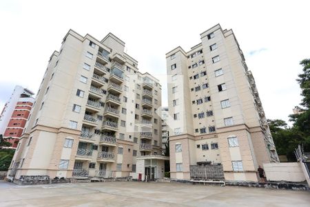 Apartamento para alugar com 56m², 2 quartos e 2 vagasFachada