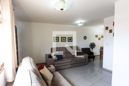 Sala  de casa à venda com 3 quartos, 100m² em Jardim Monte Kemel, São Paulo