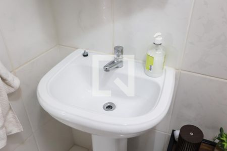 Casa à venda com 100m², 3 quartos e 2 vagasBanheiro