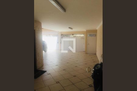 Casa à venda com 3 quartos, 440m² em Vila Carrao, São Paulo