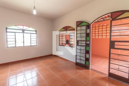 Sala de casa à venda com 4 quartos, 284m² em Maria Virgínia, Belo Horizonte
