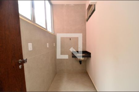 Apartamento para alugar com 90m², 2 quartos e 1 vaga Apartamento para alugar com 90m², 2 quartos e 1 vagaArea de serviço