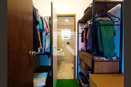 Apartamento à venda com 156m², 3 quartos e 1 vaga Apartamento à venda com 156m², 3 quartos e 1 vagaSuíte closet