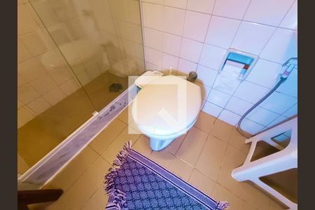 Apartamento à venda com 156m², 3 quartos e 1 vaga Apartamento à venda com 156m², 3 quartos e 1 vagaBanheiro serviço