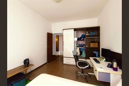 Apartamento à venda com 156m², 3 quartos e 1 vaga Apartamento à venda com 156m², 3 quartos e 1 vagaQuarto 2