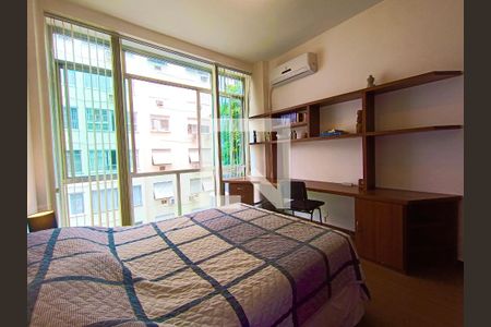 Apartamento à venda com 156m², 3 quartos e 1 vaga Apartamento à venda com 156m², 3 quartos e 1 vagaQuarto 1