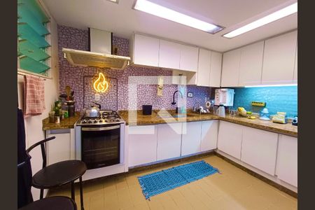 Apartamento à venda com 156m², 3 quartos e 1 vaga Apartamento à venda com 156m², 3 quartos e 1 vagaCopa / Cozinha